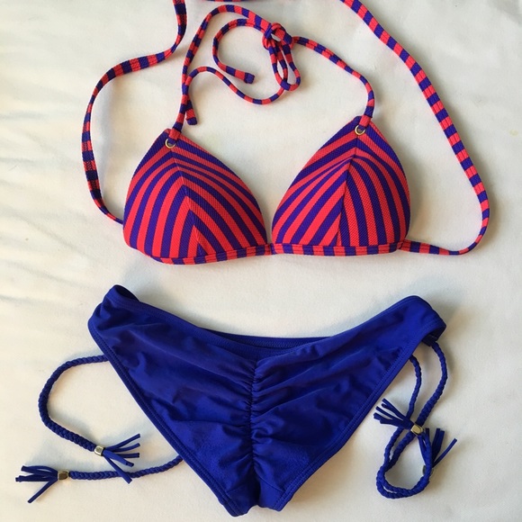 Cute nautical bikini⚓️🛥 - Picture 2 of 3